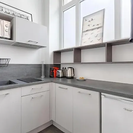 1br In Batignolles *